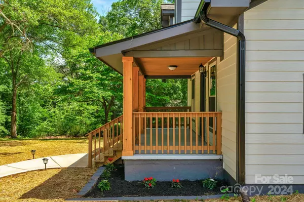 153 Hilltop DR, Mooresboro, NC 28114