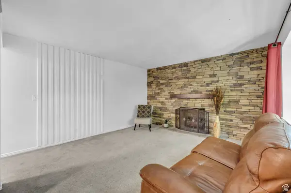 2220 E MURRAY HOLLADAY RD #318, Holladay, UT 84117