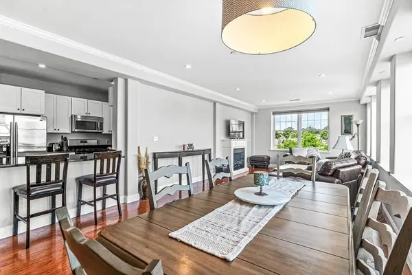 426 Main St #402, Stoneham, MA 02180