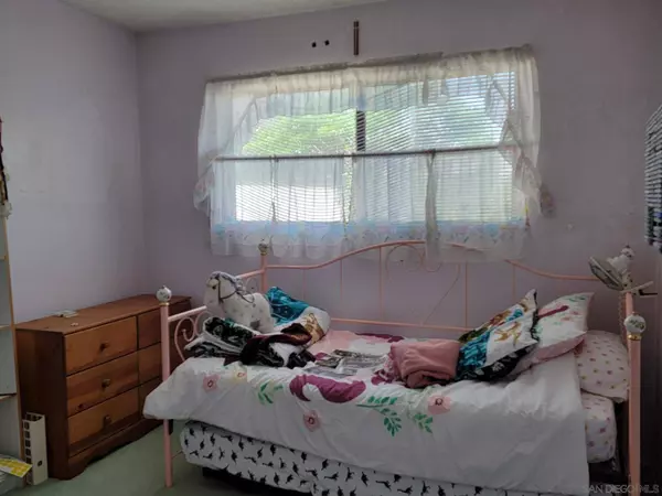 5326 Palmyra Avenue, San Diego, CA 92117