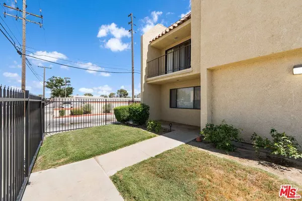 44200 W Kingtree Ave #1, Lancaster, CA 93534