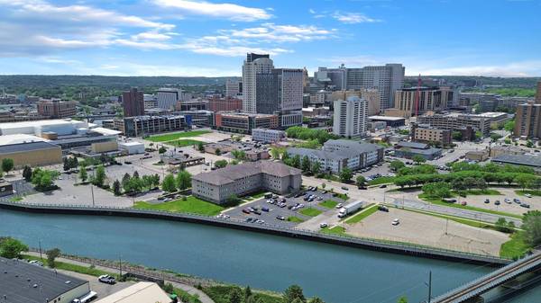 211 1st ST NE #302, Rochester, MN 55906