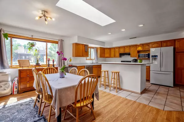 79 Ensenada, White Rock, NM 87547