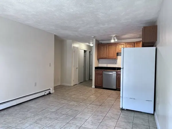 11 Kenmar Dr #4, Billerica, MA 01821