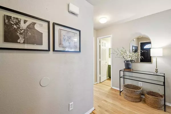 4152 Gladney Lane, Fort Worth, TX 76244