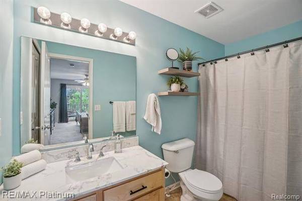 4090 HAMPTON RIDGE Boulevard 56, Howell, MI 48843