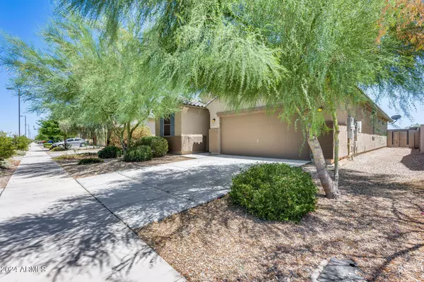 18069 W VIA DEL SOL --, Surprise, AZ 85387