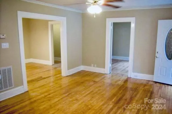 1302 Sides AVE, Kannapolis, NC 28083