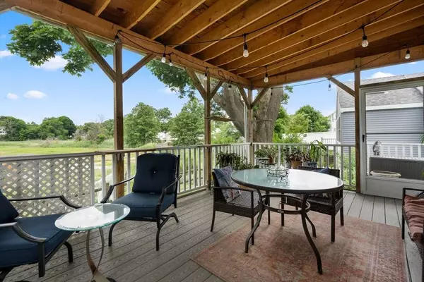 61 Princess Eve Dr, Quincy, MA 02169