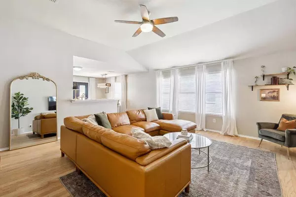 4152 Gladney Lane, Fort Worth, TX 76244