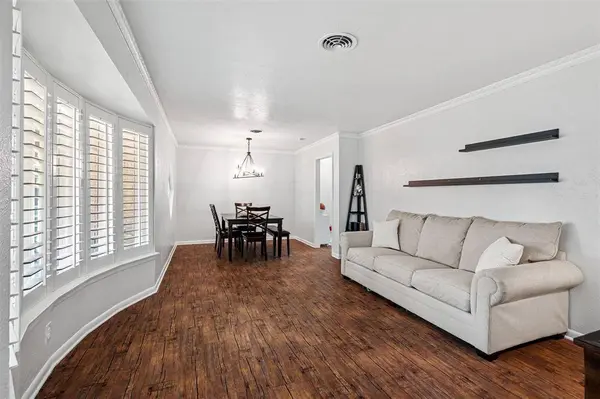 436 Fieldwood Terrace, Hurst, TX 76053