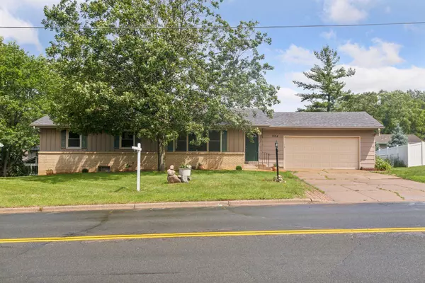 1104 W 136th ST, Burnsville, MN 55337