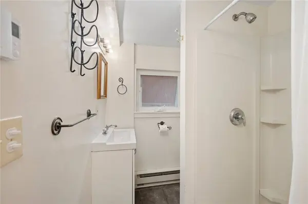 84 Elm ST, Upton, MA 01568