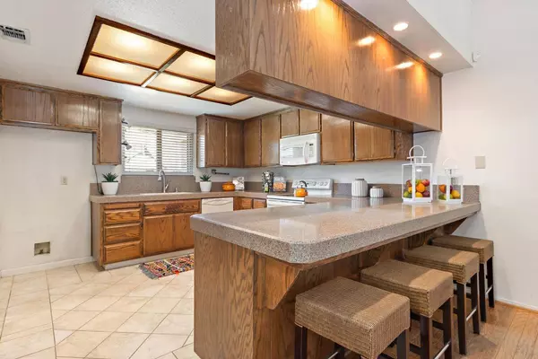 449 Cedar River WAY, Sacramento, CA 95831