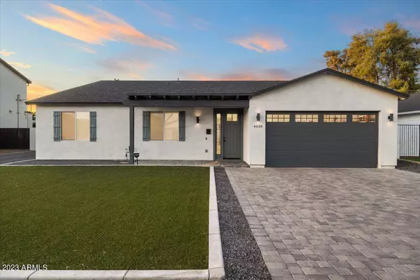 4038 E INDIANOLA Avenue, Phoenix, AZ 85018