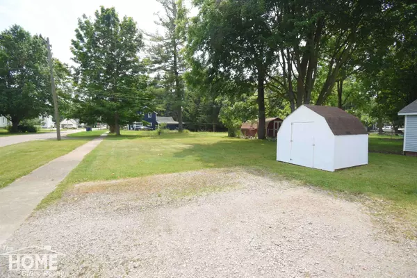 401 W Mcarthur Street, Corunna, MI 48817