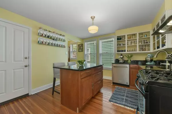 151 Walden Street #2, Cambridge, MA 02140