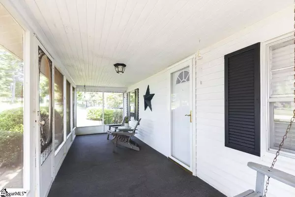 110 Steve Nix Road, Seneca, SC 29678