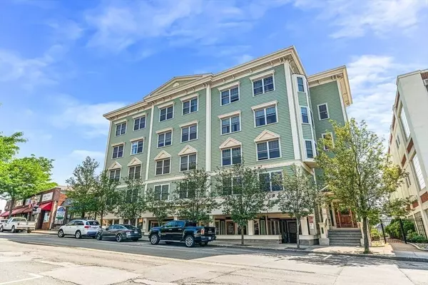 426 Main St #402, Stoneham, MA 02180