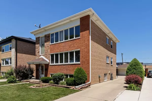 7232 W Crain Street, Niles, IL 60714