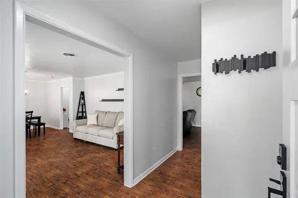 436 Fieldwood Terrace, Hurst, TX 76053