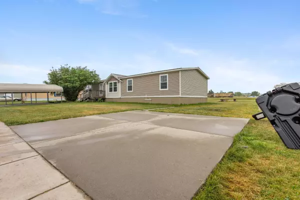 300 E Main Street, Hermosa, SD 57744