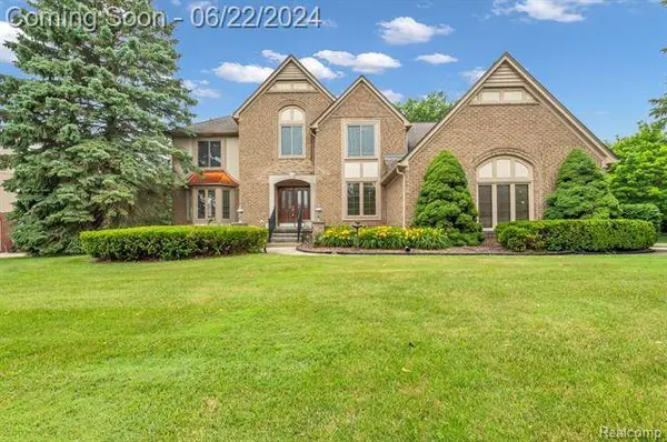 54587 RIDGEVIEW Drive, Shelby Twp, MI 48316
