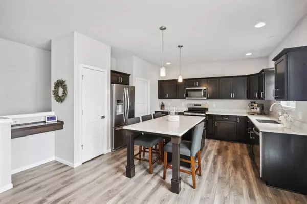 438 N Sugar Maple Lane, Verona, WI 53593