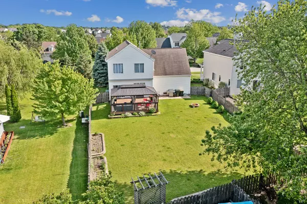 376 W Fielding Lane, Round Lake, IL 60073