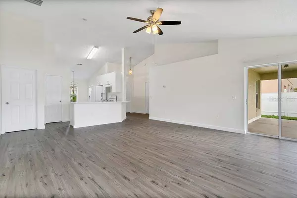 5585 WILLOW BEND TRL, Kissimmee, FL 34758