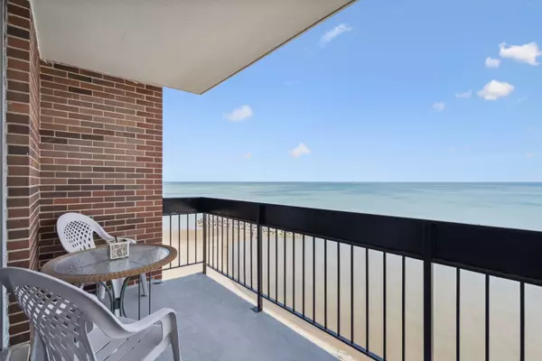 5901 N SHERIDAN Road #6B, Chicago, IL 60660