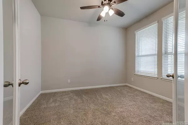 4919 RANAHAN PASS, St Hedwig, TX 78152