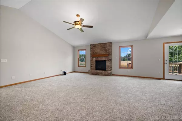 210 Legner ST, Leland, IL 60531