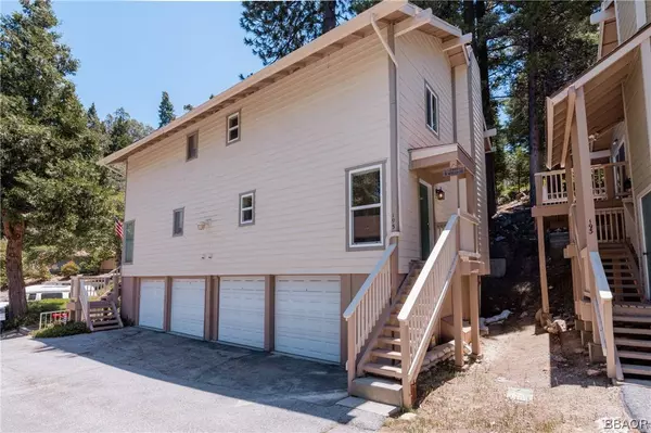 195 Rockledge #195, Lake Arrowhead, CA 92352