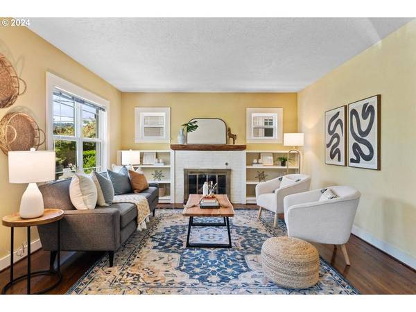 6807 N AMHERST ST, Portland, OR 97203