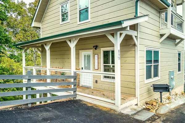 855 Osprey WAY, Pigeon Forge, TN 37863