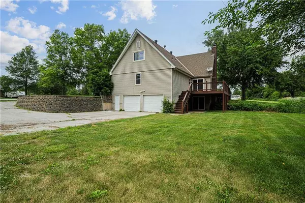 20195 S Countryview DR, Spring Hill, KS 66083