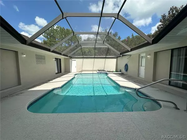 17 Milbark DR, Homosassa, FL 34446