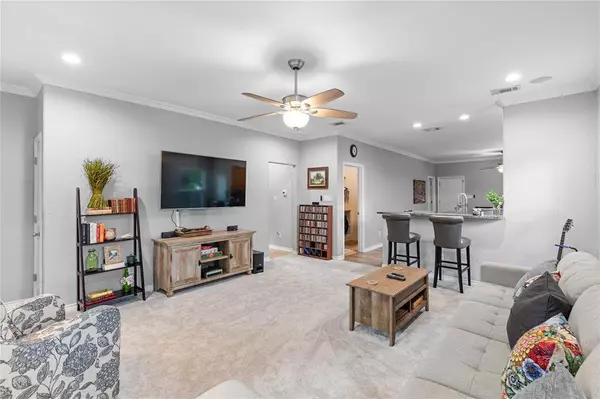 1522 W Texas Street, Denison, TX 75020