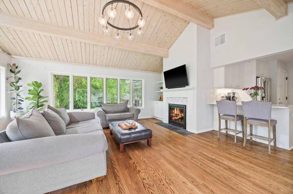 5412 Edenmoor ST, Edina, MN 55436