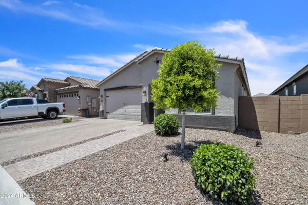 1668 W HARRIS Avenue, San Tan Valley, AZ 85144