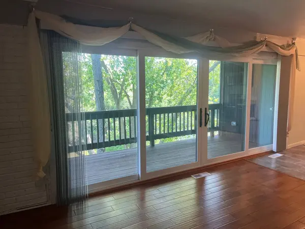 1615 Maple TER #3L, Lisle, IL 60532