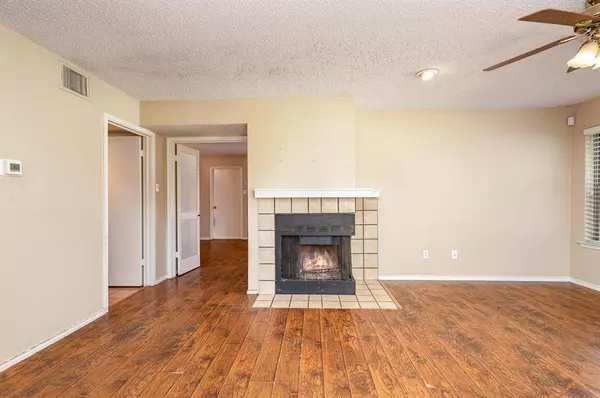 1727 Quail Run Drive, Garland, TX 75040