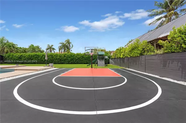 15051 SW 166th St, Miami, FL 33187