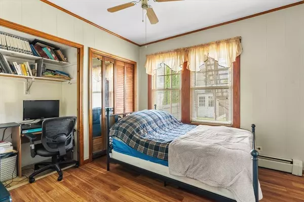 28 Norris St, Lawrence, MA 01841