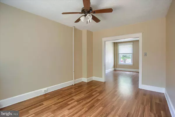 2615 LEXINGTON ST, Harrisburg, PA 17110