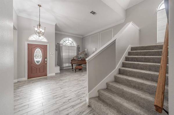 1907 Pavia Court, Arlington, TX 76006