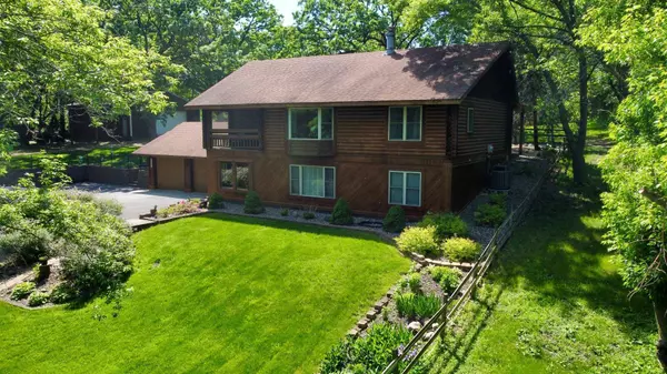 9005 Alverno AVE, Inver Grove Heights, MN 55077