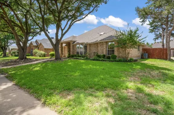 1420 Treeline Drive, Desoto, TX 75115