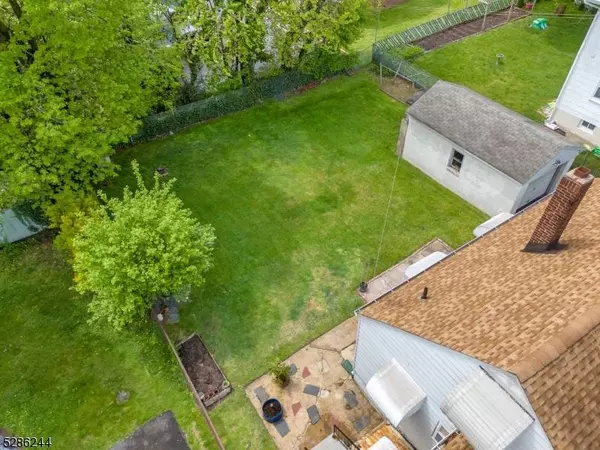 82 Addison Pl, Clifton City, NJ 07012